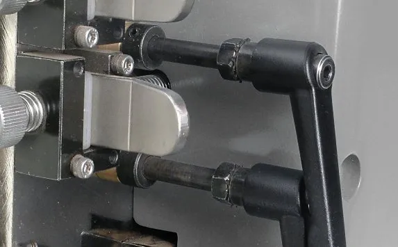 Gap setting adjustment by calipers